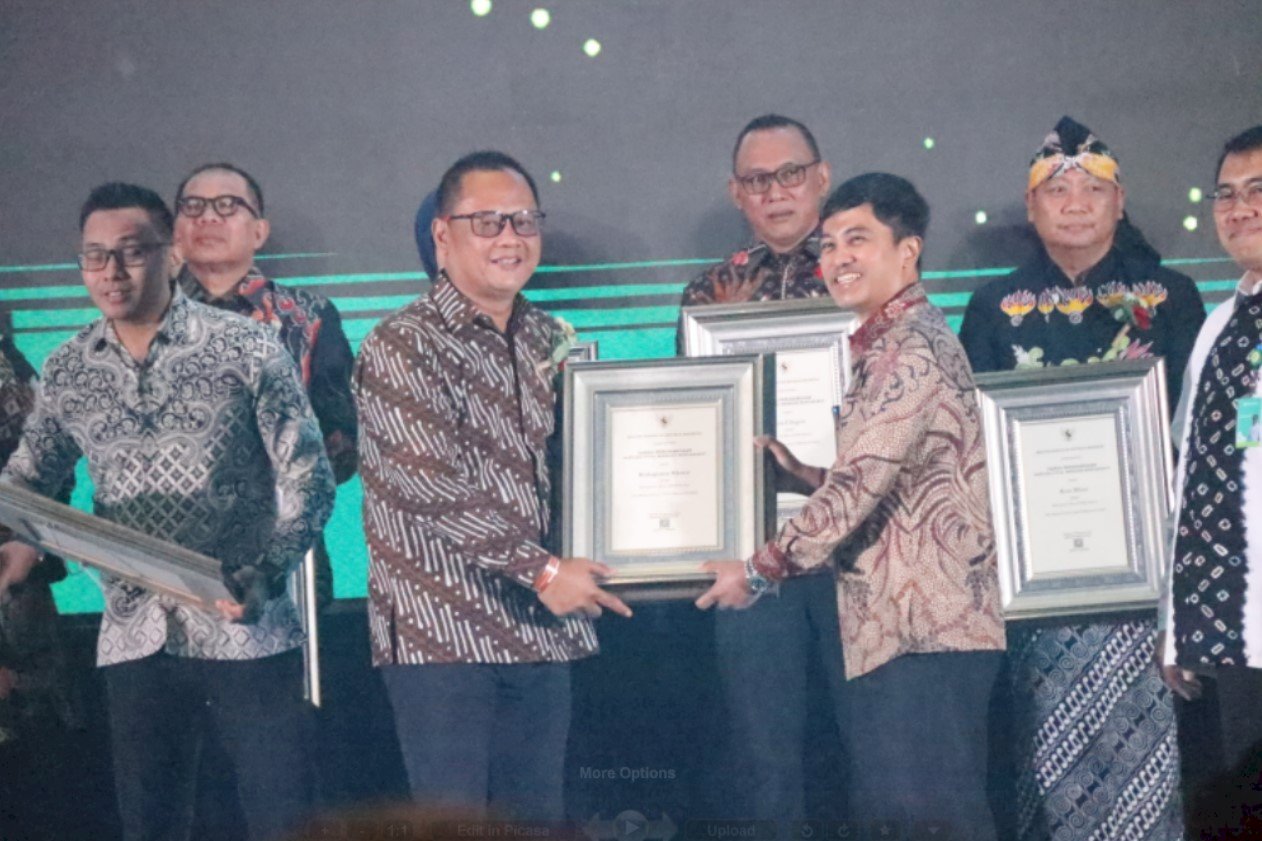 Pemerintah Kabupaten Klaten Menerima Penghargaan STBM Award 2024